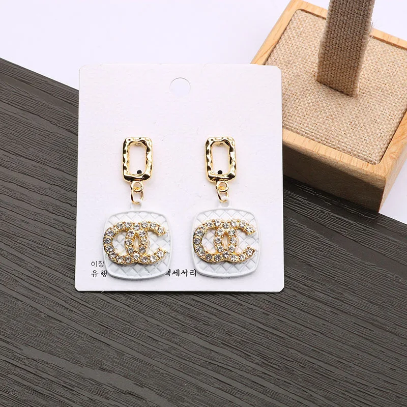
2021 New Fashionable designer earrings popular brands Letter And Pave Diamond channel earrings Drop Earrings Women Jewelry 
