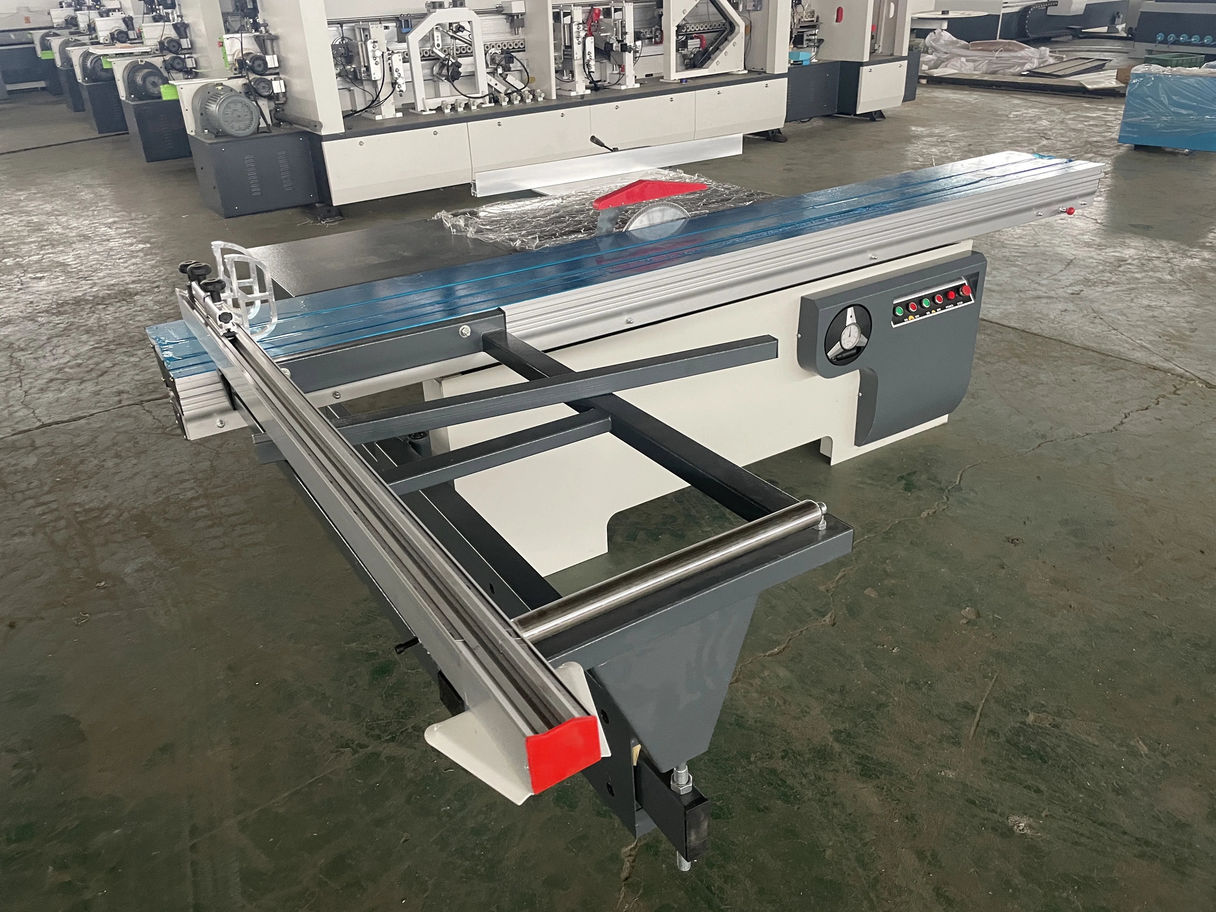 Hot Sales 45 90 Degree CNC Melamine Board Automatic Cabinets Making Machine Woodworking Precision Sliding Table Panel Saw