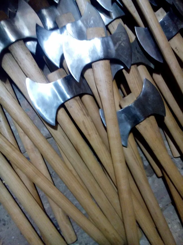 Custom Handmade Viking Axe High Carbon Forged Professional AXE THROWING AXE Long Vintage Antique Office Decoration Protection