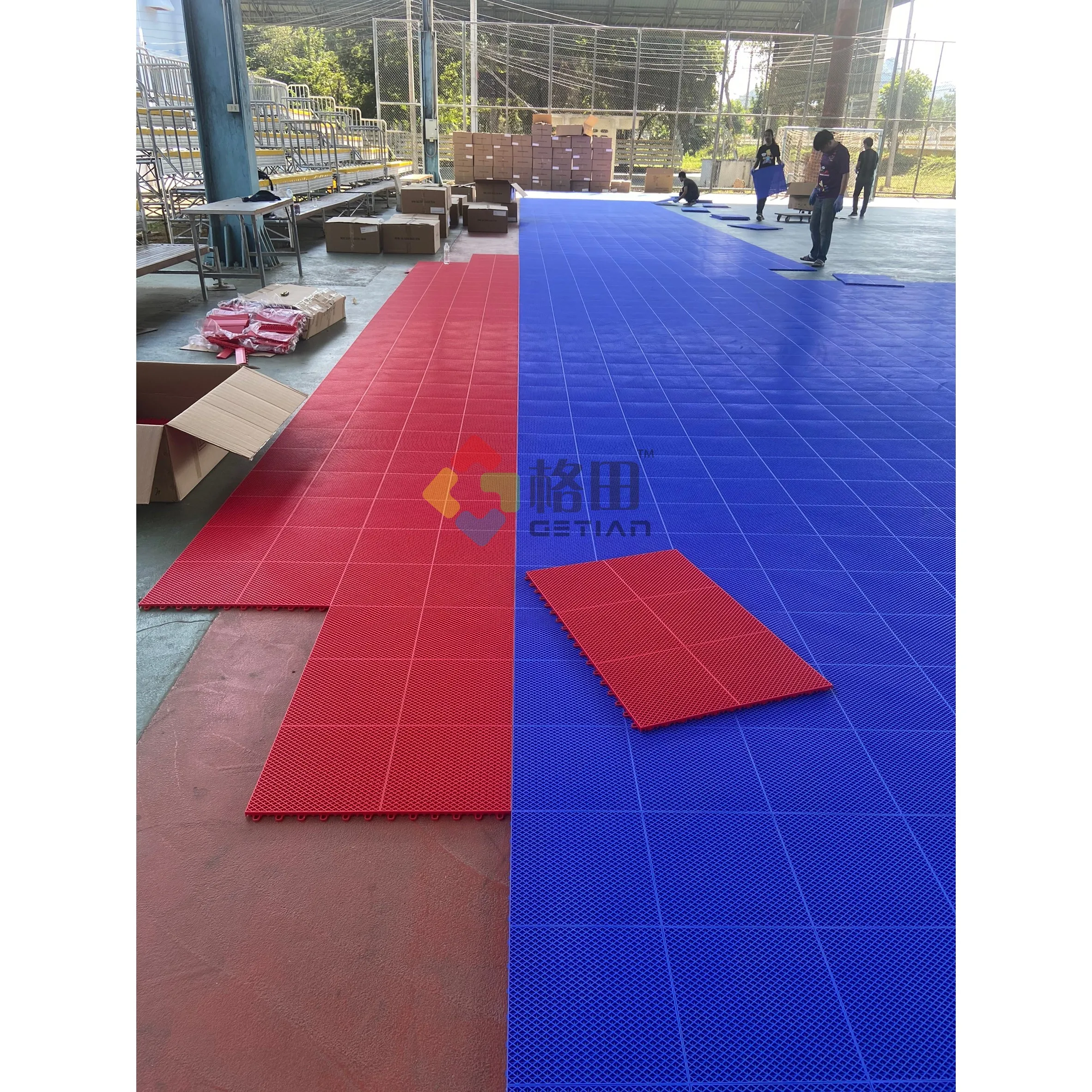 Guangzhou outdoor plastic polypropylene pp interlock futsal football court sports flooring field carpet pitch mats cover surface