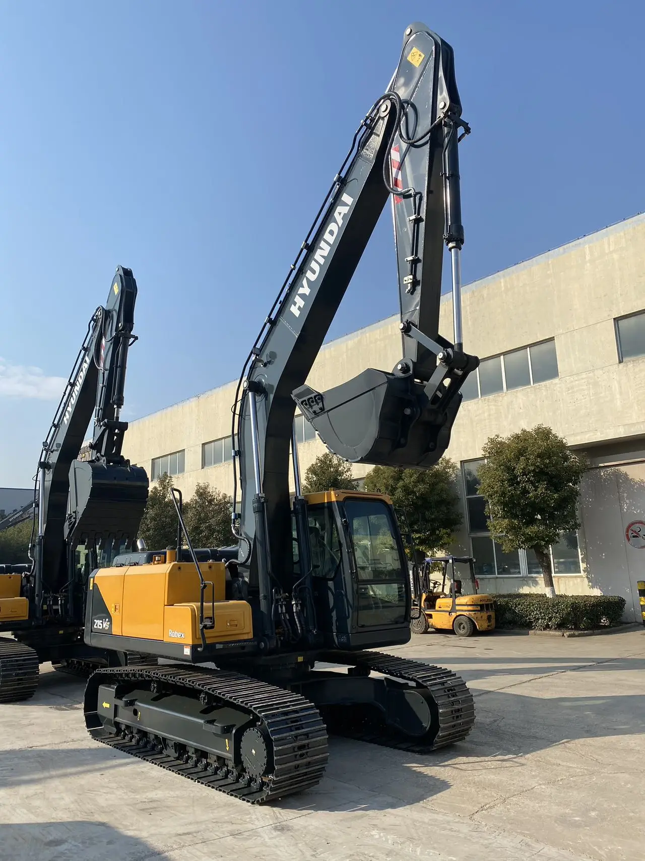 22Ton Hydraulic Excavators Mini Excavator Crawler Excavator R215VS for cheap sale