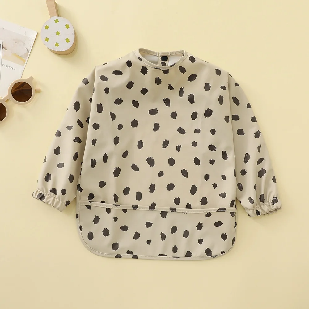 2022 New Arrival Eco Friendly Waterproof Baby Eating Bibs Baby Long Sleeved Feeding Apron Smock Bib With Pocket
