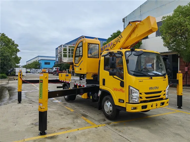 28m ISUZU High Altitude Work Vehicle Aerial Work Platform Vehicle with Lifting Bucket for Sale