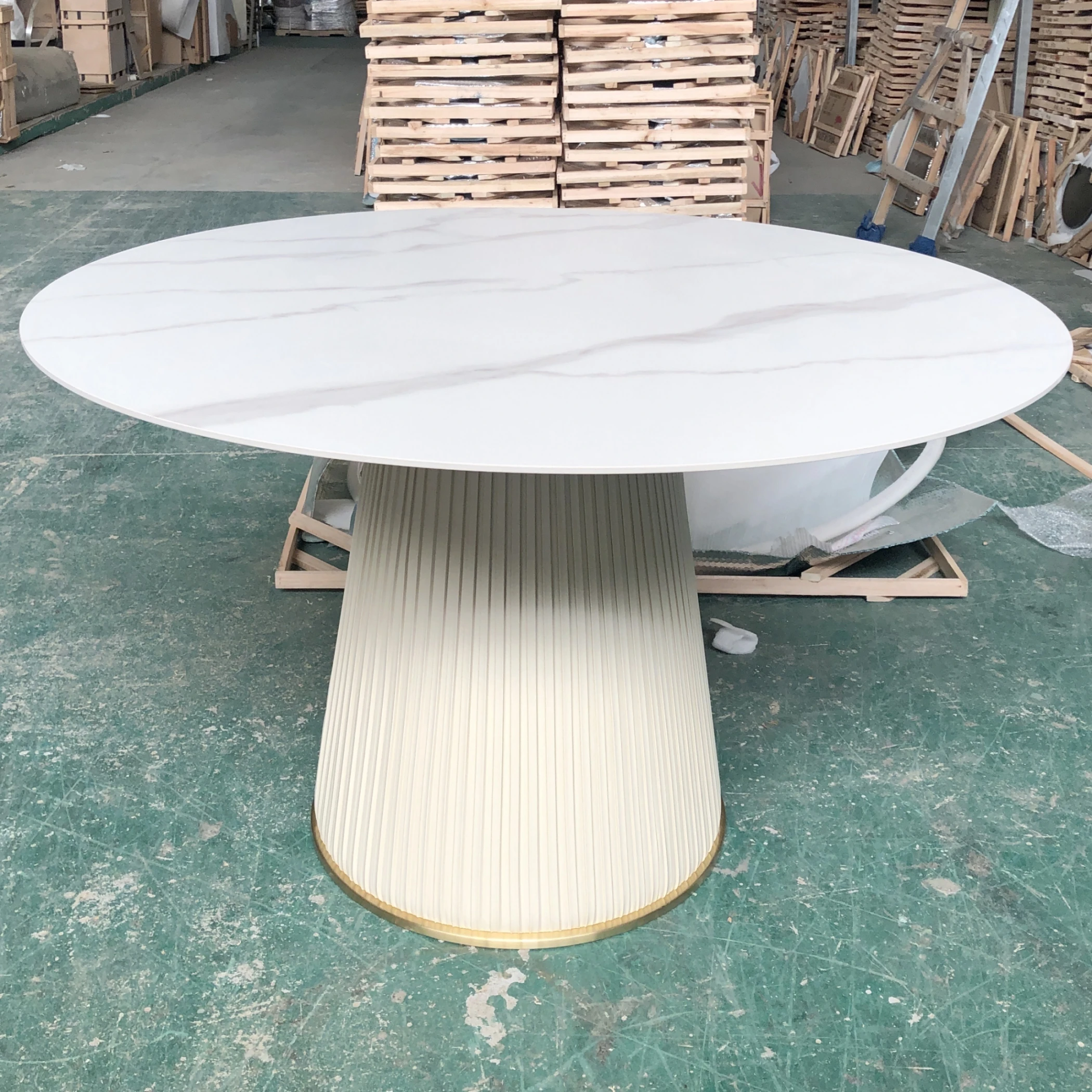 JS D16 Foshan High End Kitchen Leather Dining Table Round Stone Hotel Restaurant Diner Table With Golden Stainless Steel