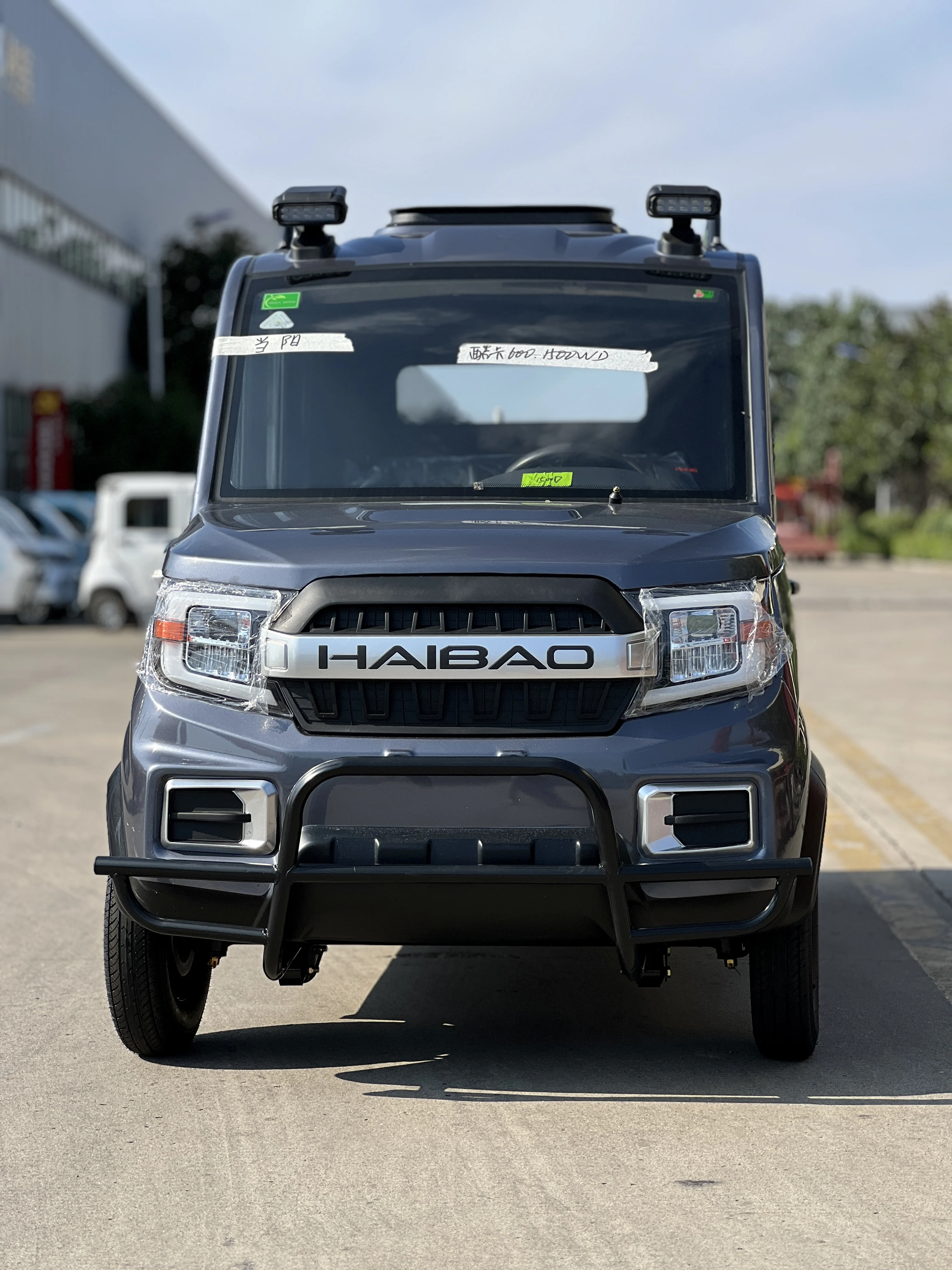 Hot-selling electric cargo pickup truck with powerful performance and zero emissions for cargos