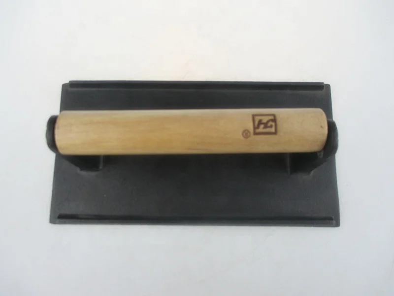 pre-seasoned heavy cast iron steak weight /meat press with wooden handle