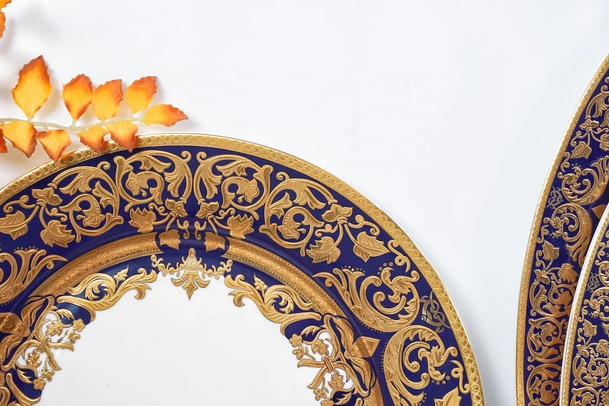 Posuda новый Костяной фарфор 50 шт. тисненый Золотой роскошный тарелка обеденный набор костяного фарфора русская посуда