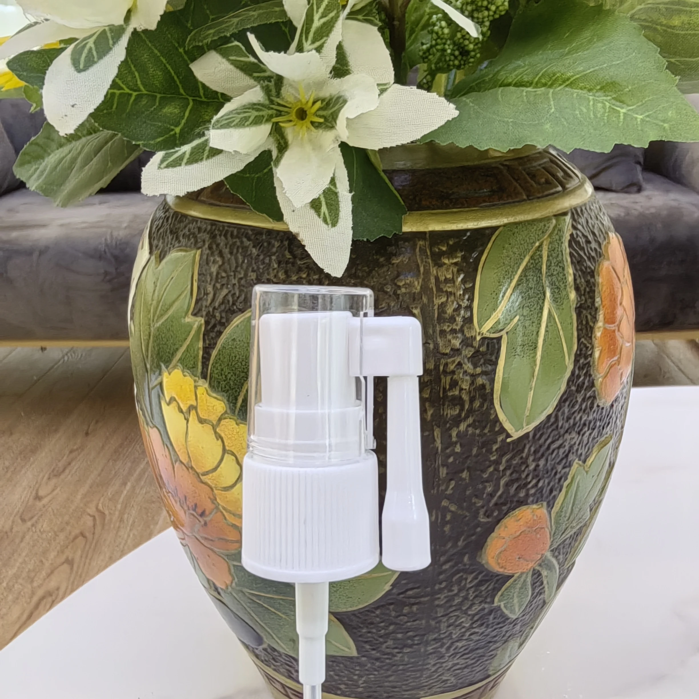 Yuyao Factory Wholesale Fine Mist Sprayer Pumps 18mm 20mm 24mm Long Nozzle for Medical Cap Plastic Pump Spray