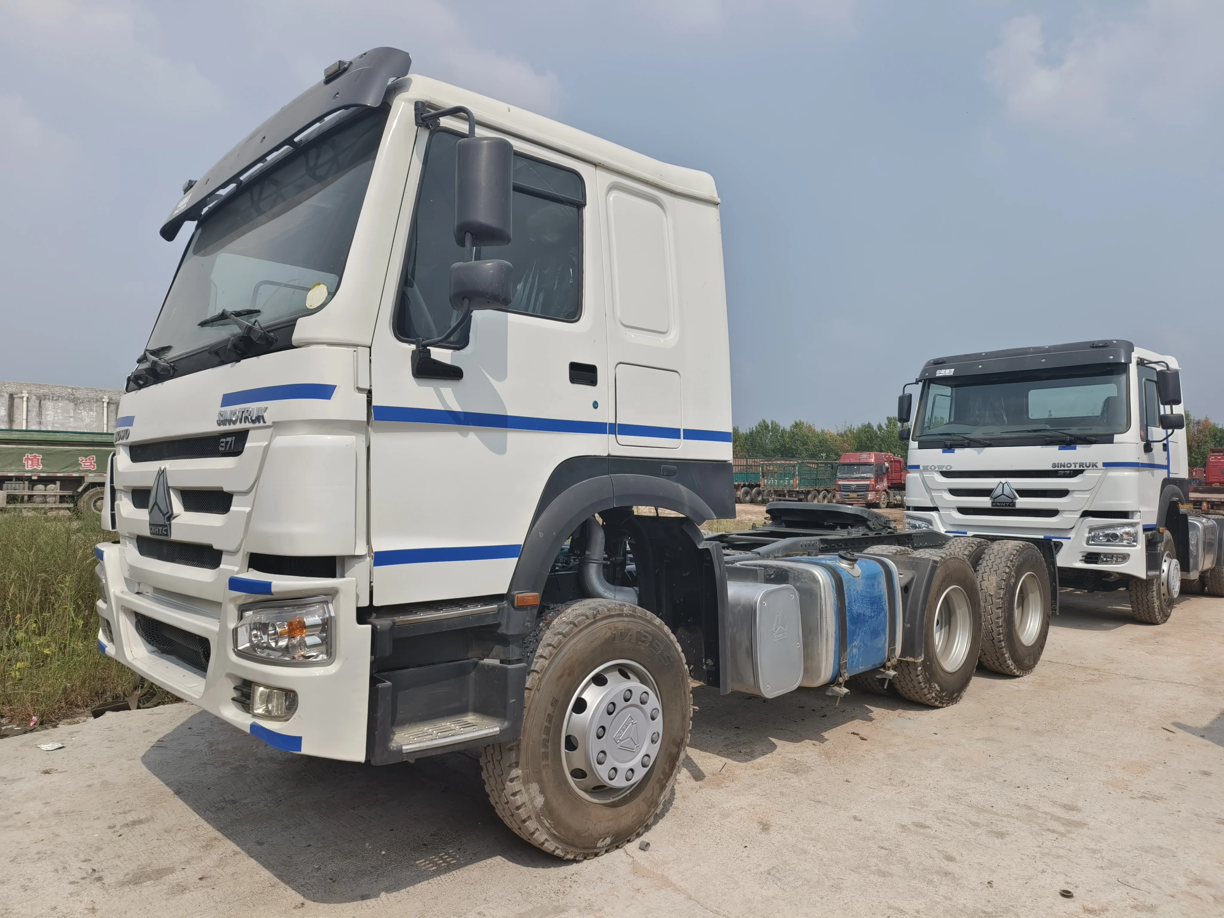 Прямая Продажа с завода Sinotruk HOWO 6x4 тягач высокого качества по конкурентоспособной цене