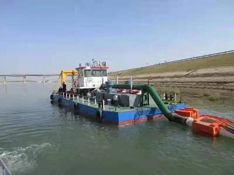 River sand Small sand drag suction dredger low price good quality