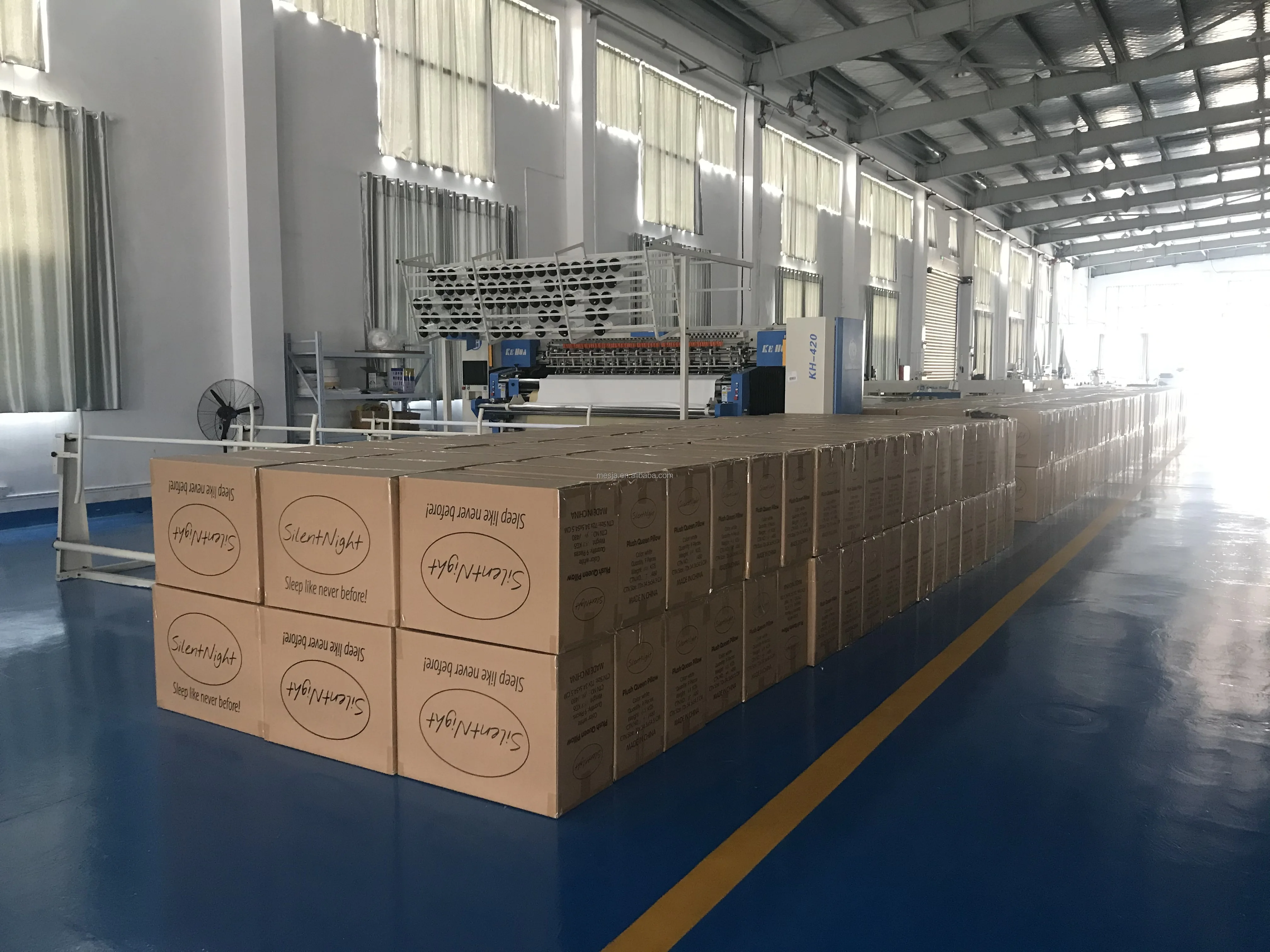 Ergonomic Design Fabric Quilted with Dacron Foam Ripple Fiber Slow Rebound Memory Foam Mattress