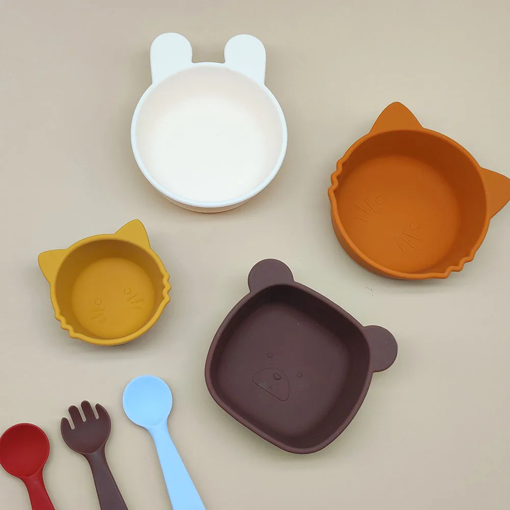 Custom Eco-friendly Food Grade Bpa Free Cat Rabbit Bear Animal Shape Suction Baby Food Bowl Baby Feeding Tableware Silicone Bowl