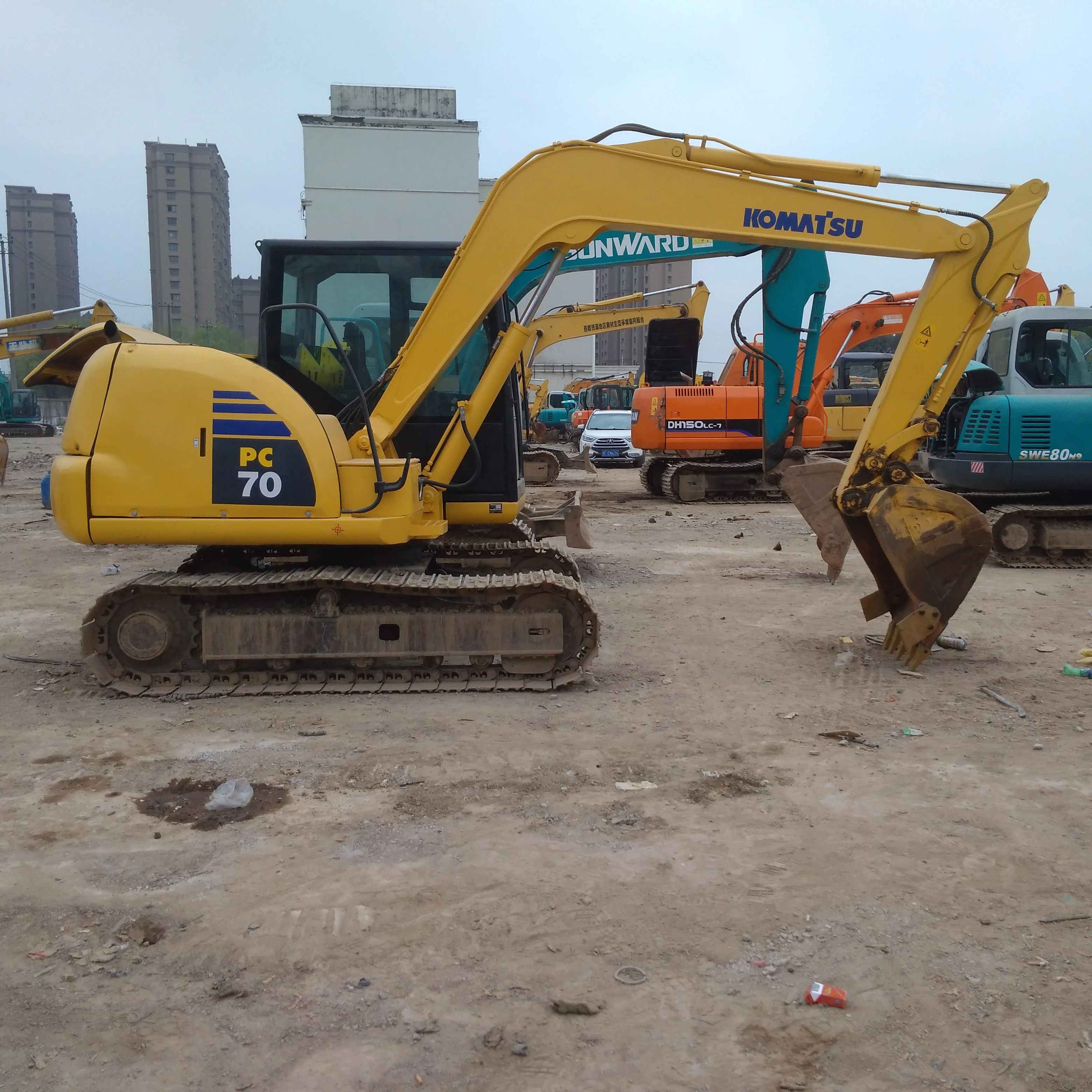 USED KOMATSU PC70-8/PC75/PC80 EXCAVATOR