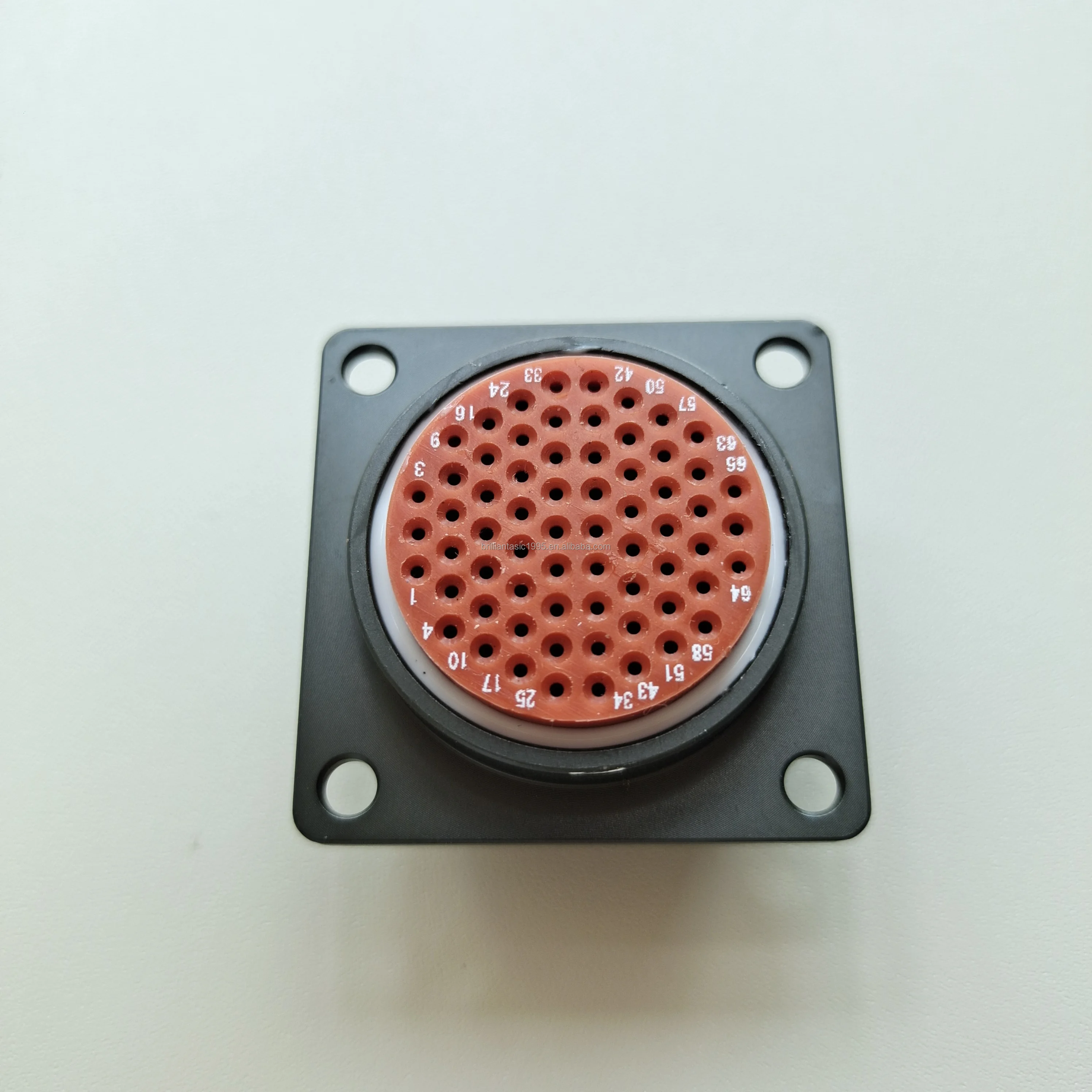 Brand new amphenol D38999/26FG35PE-LC fast shipping