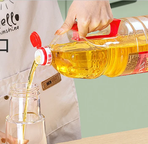 Wholesale Kitchenware Glass Soy Sauce Auto Flip Cooking Oil Bottle . Freezer Safe Automatic Bottling Cooking Oil