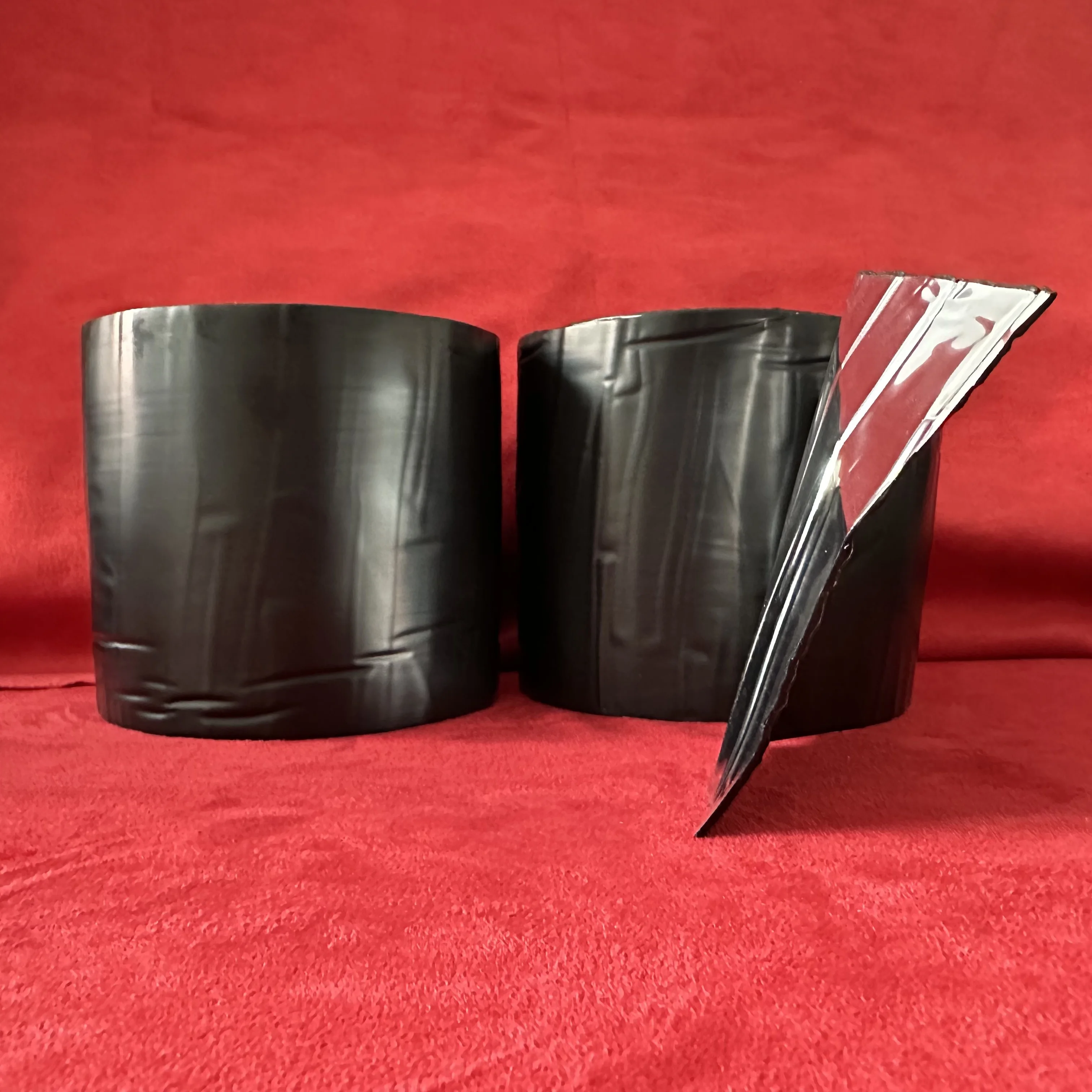 Hot sale Black PE film 1.5mmx10cmx5m butyl rubber membrane for Wooden houses basements metal roofs cement structure walls