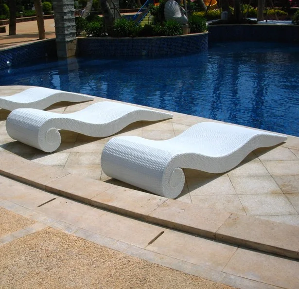 factory manufacturer direct wholesale popular heated restaurant wicker sun lounger supplier