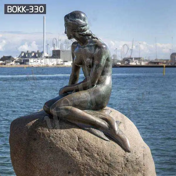 Garden Life Size Bronze Beach Mermaid on Coastal Rock Statue for sale
