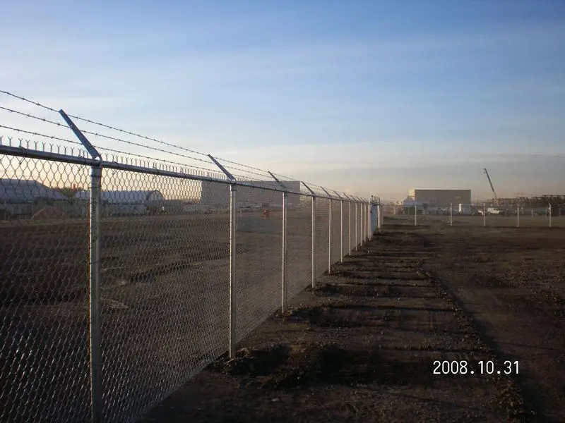 chain link fence (44).jpg