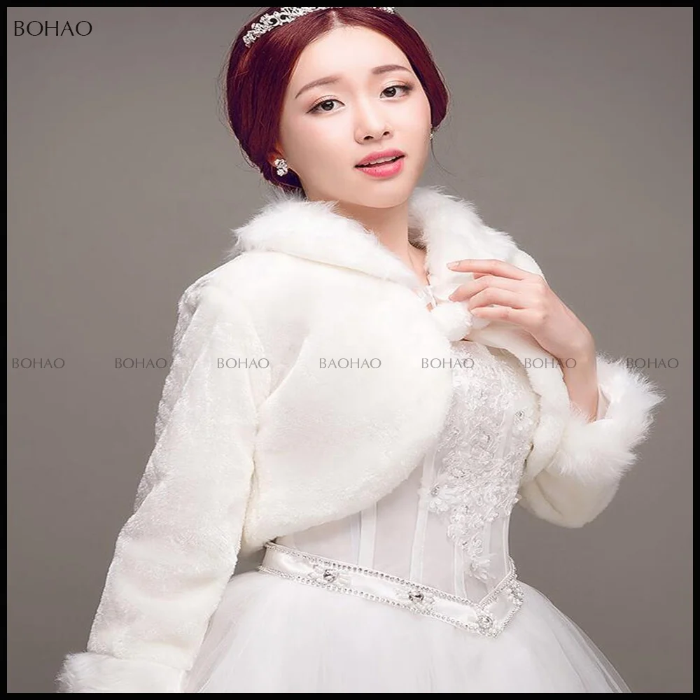 
Hot Sale Women White Faux Fur Fur Bridal Jacket 