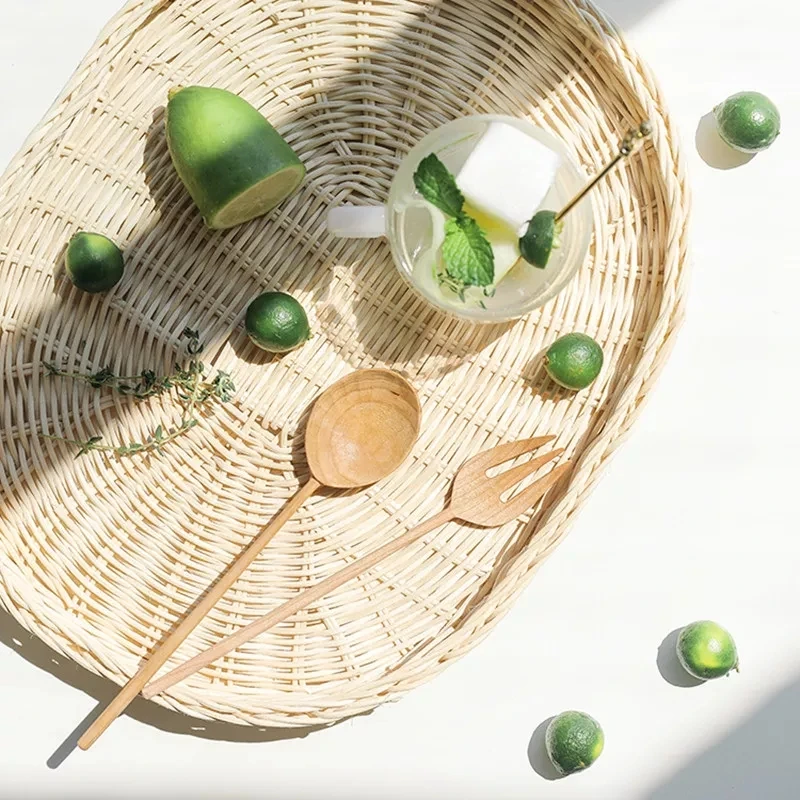 Wholesale handmade rattan basket storage boxes storage rattan box for fruit and bread with lid