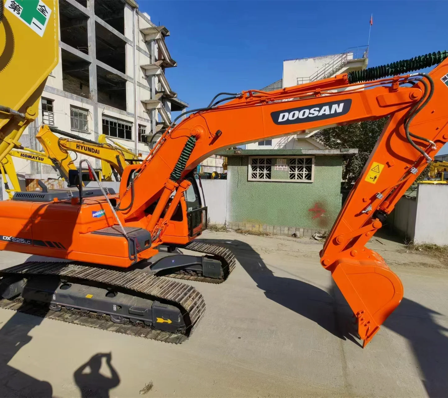 DOOSAN DX225LC DX225 Korea оригинальный экскаватор 22 тонны гидравлический гусеничный DX225LC-9C для продажи