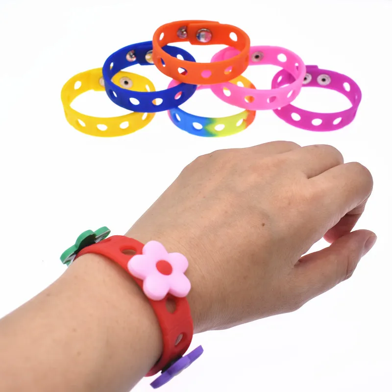 2024 Promotion Gift Rubber Colorful Wristband bracelet for shoe charms children adjustable silicone charm bracelet
