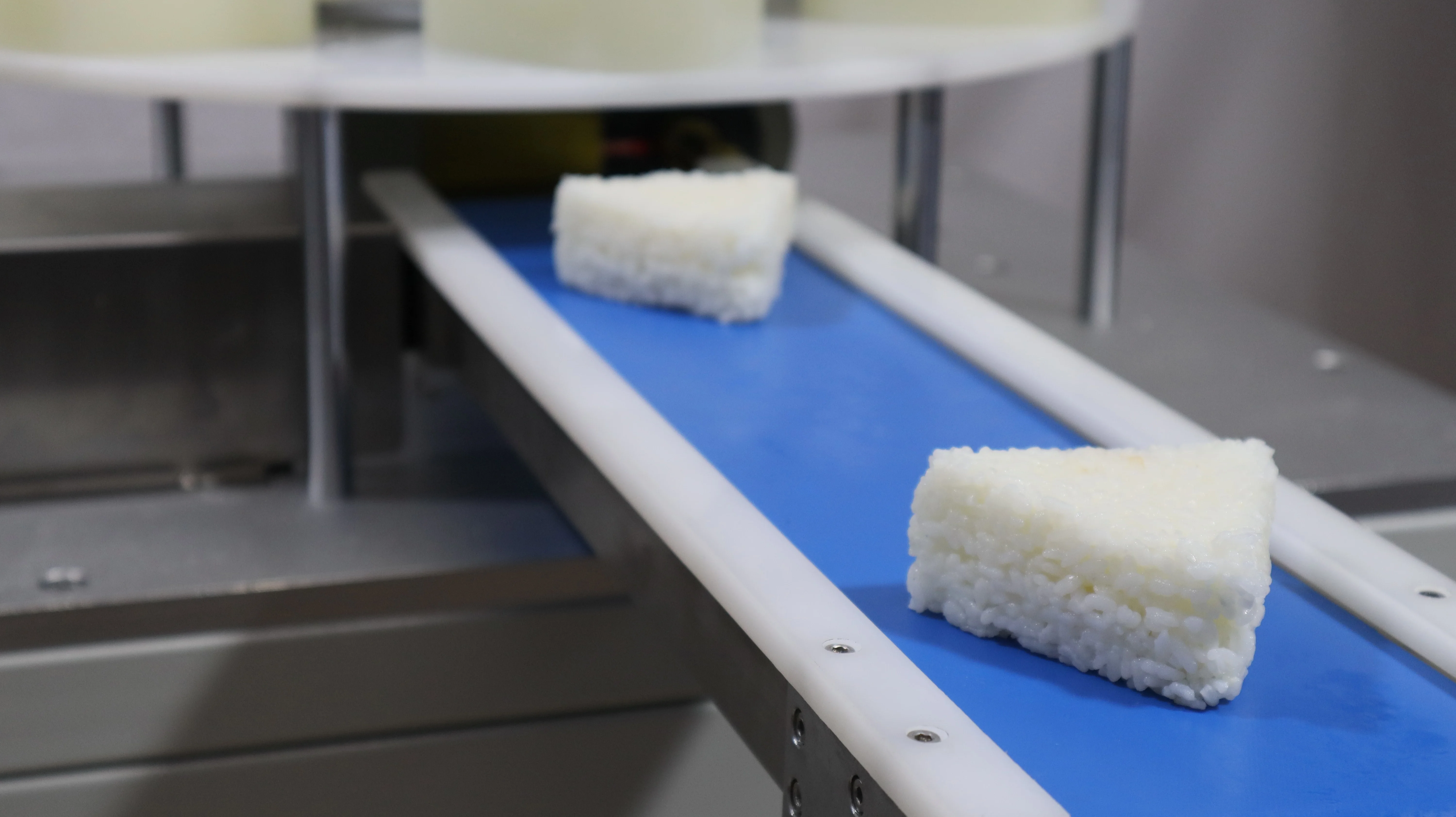 Automatic Onigiri Sushi Machine Triangle Rice Ball Making Machine