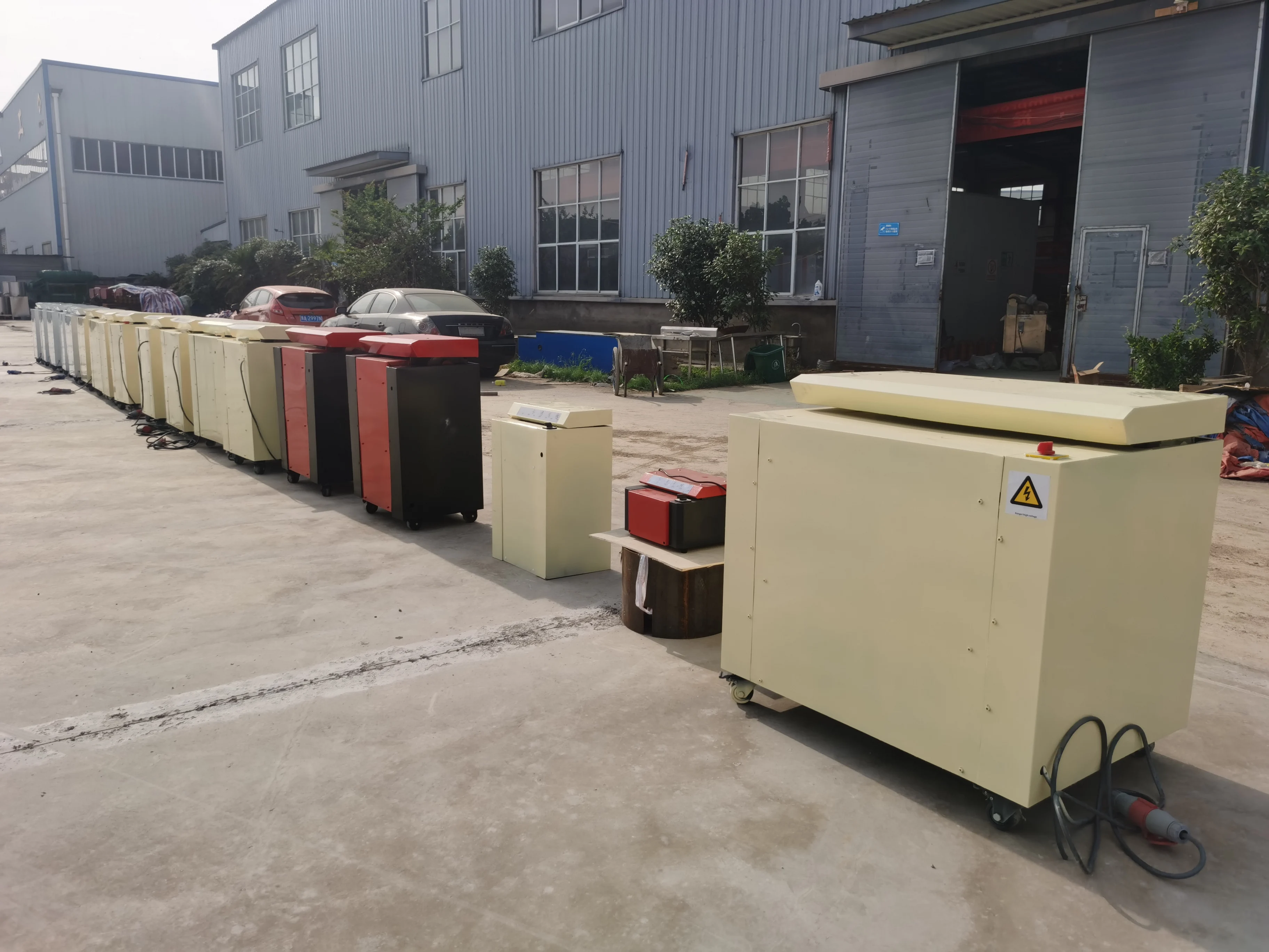 Waste recycle paper shredders cardboard cutting machine carton box shredder corrugated cardboard shredding machine