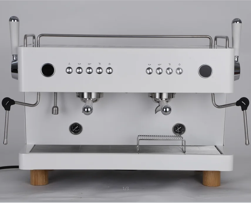 Hot Sales And New Arrival Machine For Coffee Shop Making Espresso And Latte Espresso Coffee Machine Model CRM3243