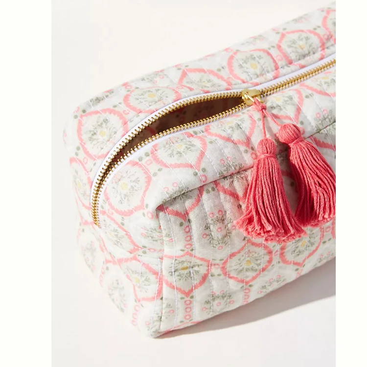 Storage Organizer Floral Puffy Quilted Makeup Bag Flower Printed Cosmetic Pouch Large Travel Cosmetic Bag Makeup Accessory