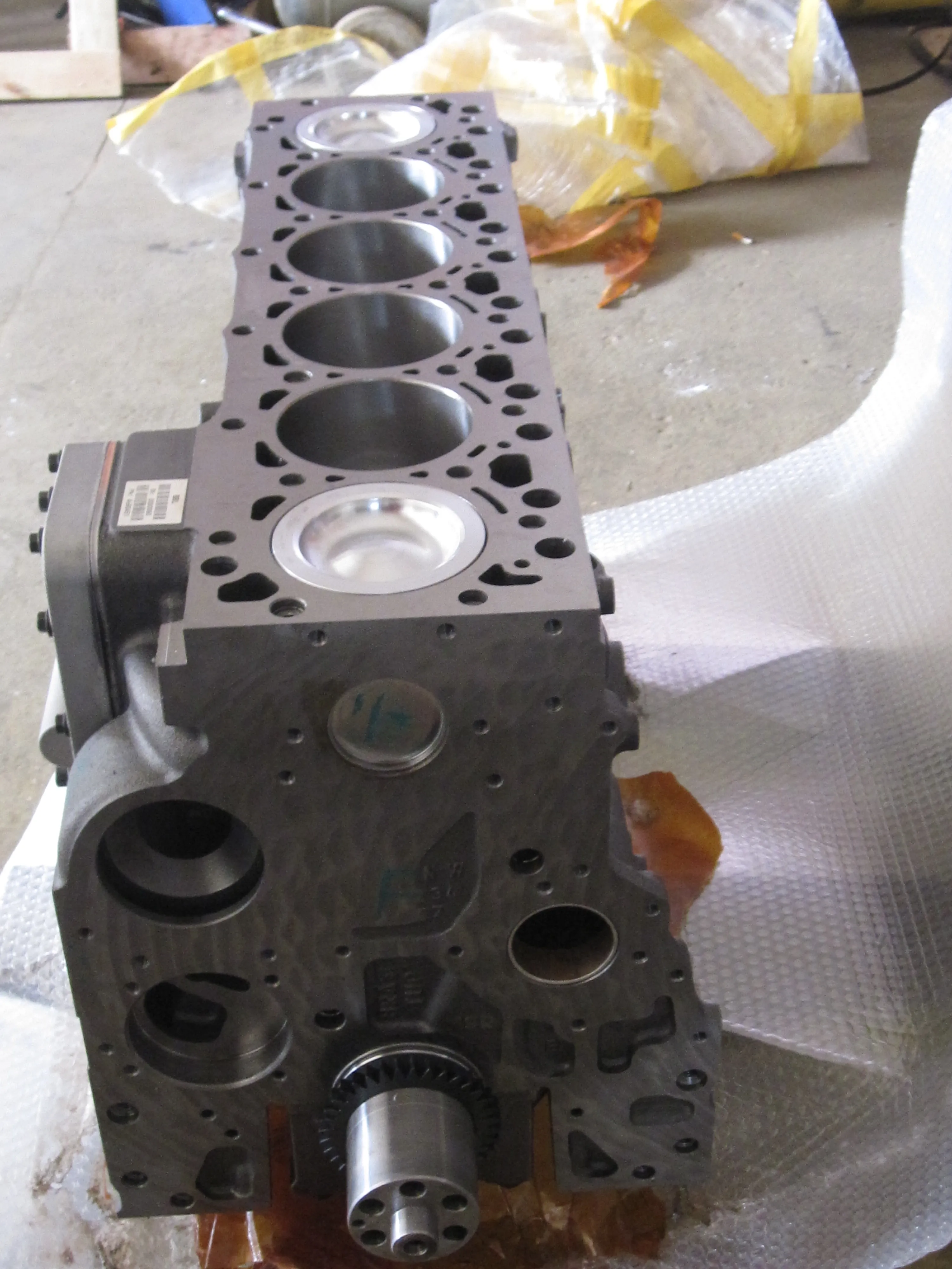 High quality WA500-6 Loader SAA6D140E-5 Engine Cylinder Block 6261-21-1100 For HM400 Truck
