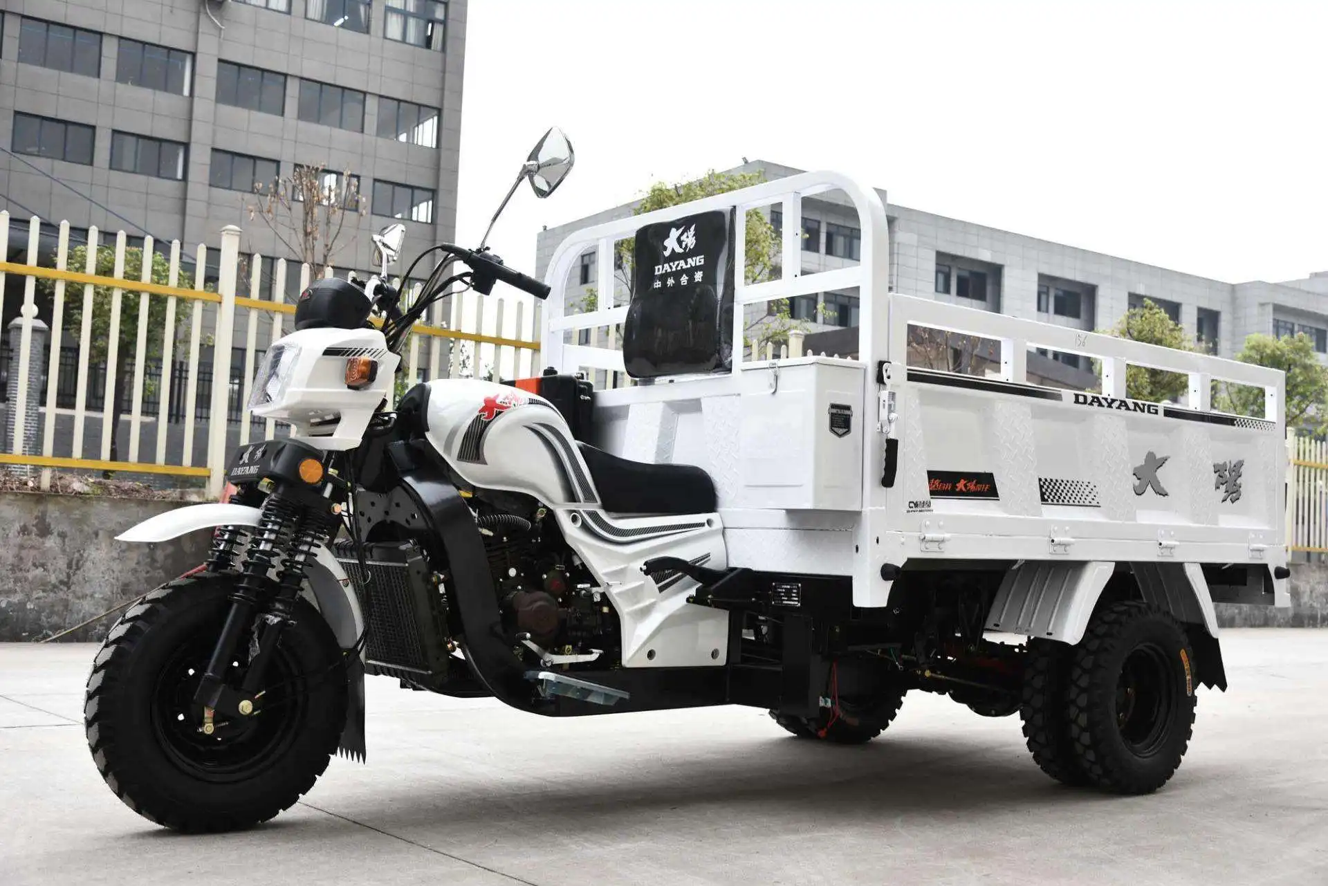 Лидер продаж Новый экспорт популярная модель фермы для взрослых 175cc 200cc трехколесный мотоциклетный самосвал двигатель доставки
