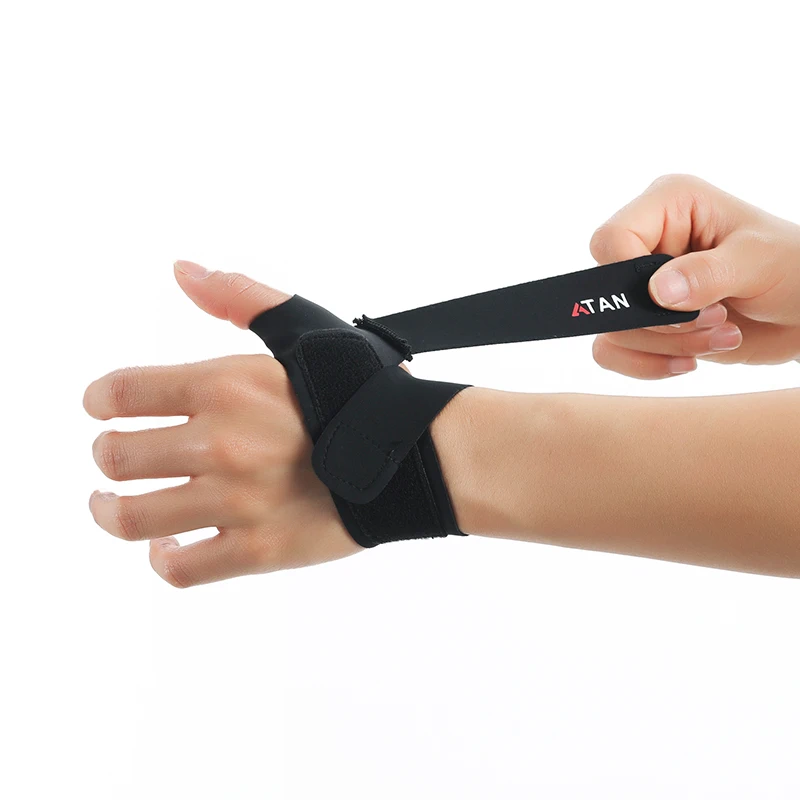 Thin and breathable tendon sheath wrist brace to protect thumb and wrist