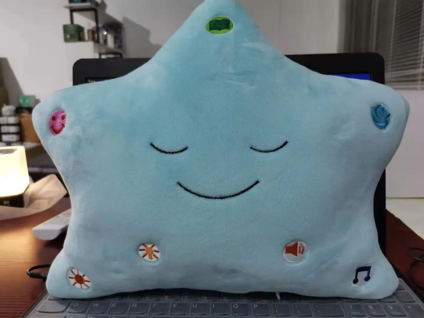  Подушка в подарок игрушка-кубик с изображением Дуа игрушка Dtar детский декоративный коврик подушкой для проигрывания
