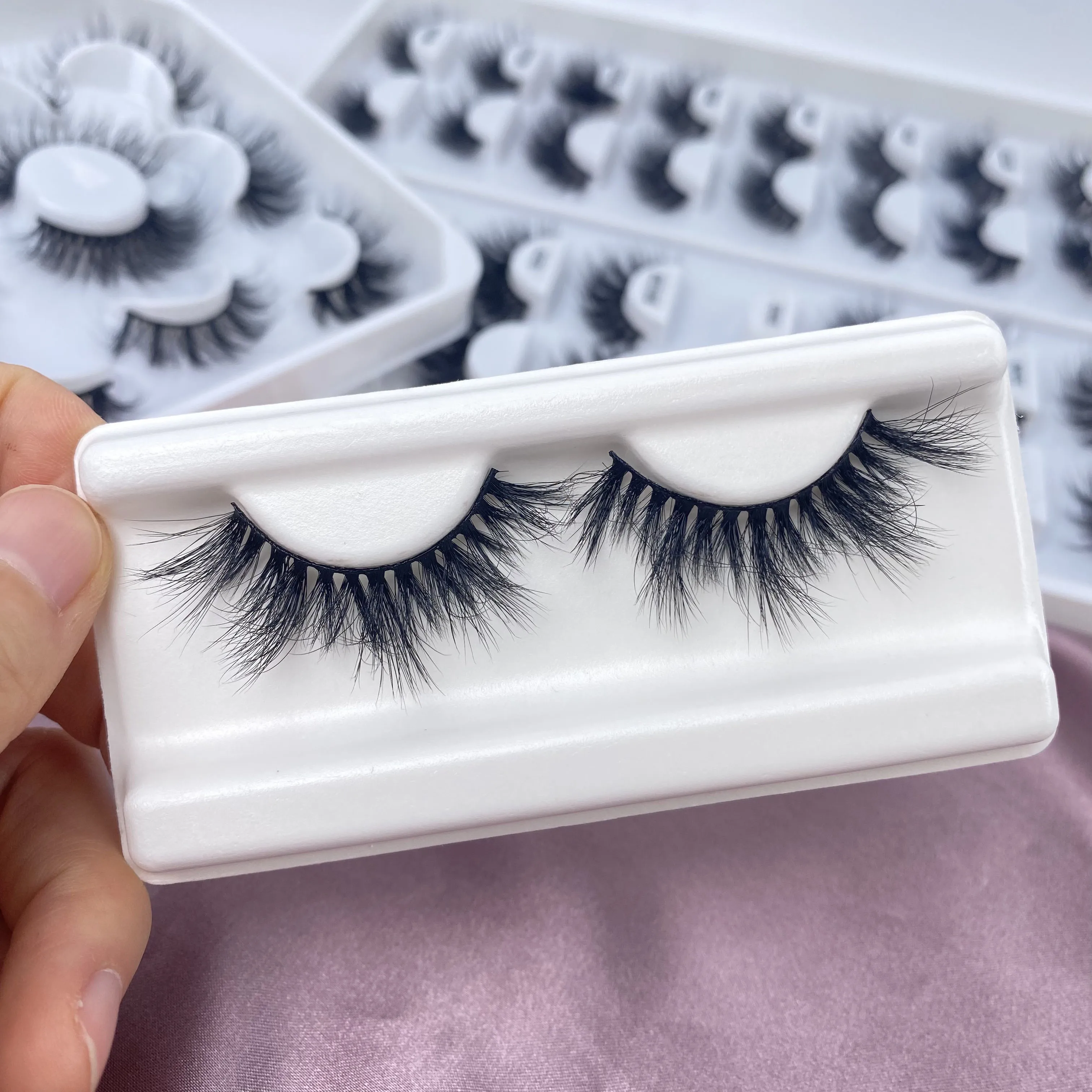 3D curly faux mink lashes bulk sale lash vendor custom box wholesale faux mink lash for women makeup