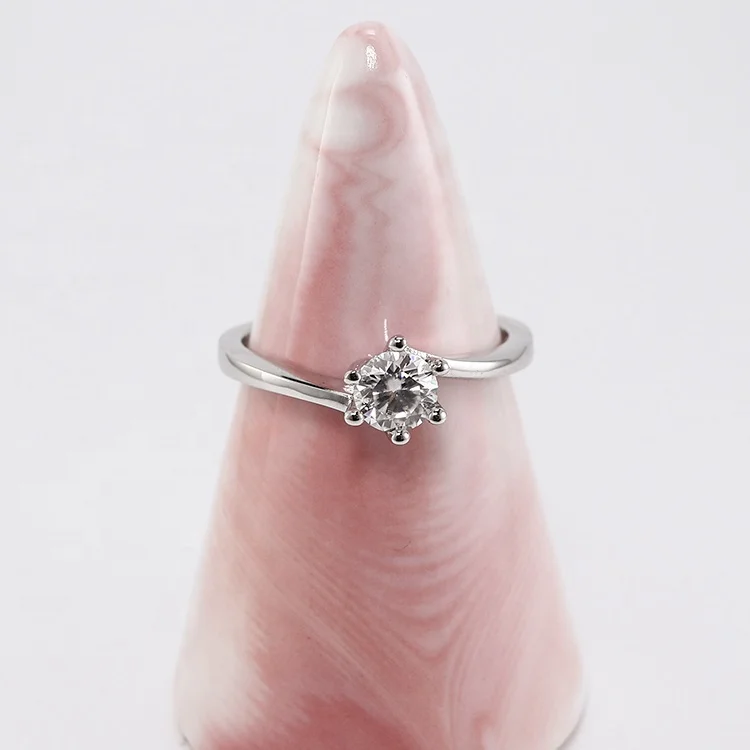  2021 Classic New Trendy Womens CZ Jewelry 925 Sterling Silver Rhodium Wedding Engagement Diamond Solitaire Moissanite