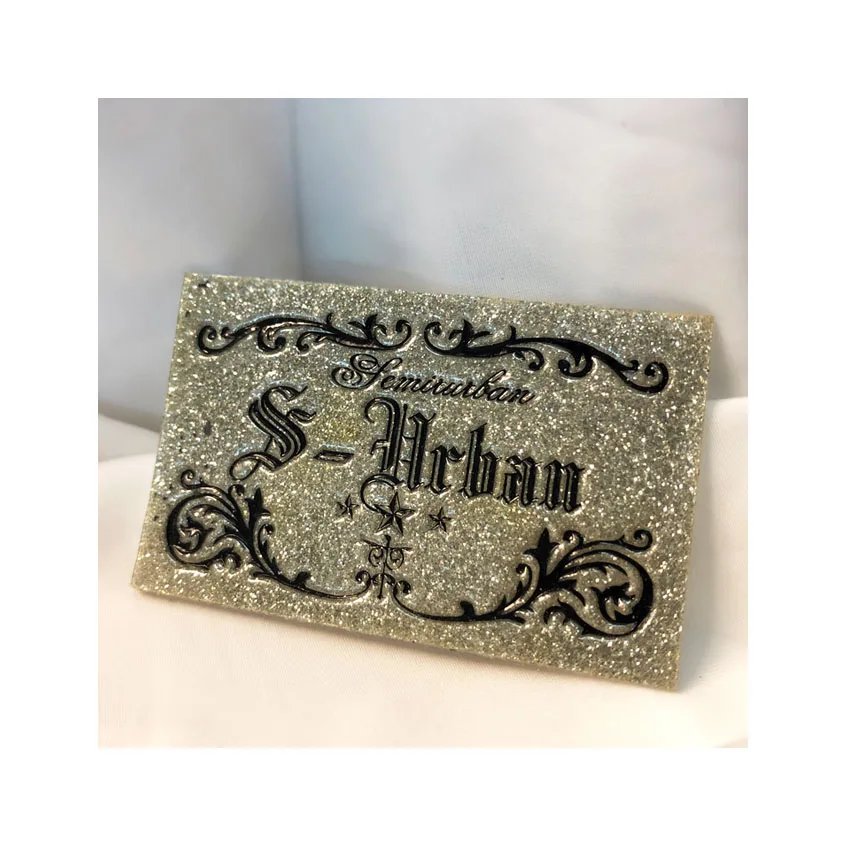 Пользовательские моющиеся экологически чистые кожаные этикетки с Debossed логотипом для одежды сумки