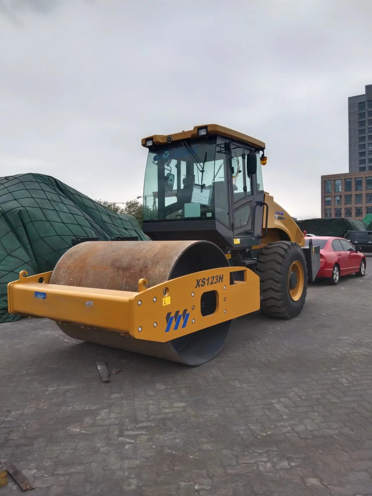 New Types of 11 Ton Road Roller XS123H High Efficiency Compactor Vibratory