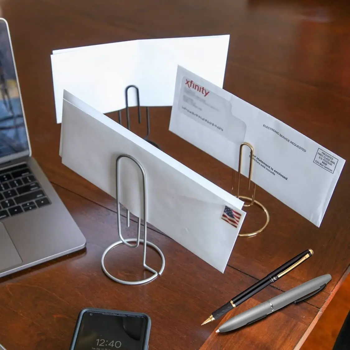 Desktop Memo stand Holder Table Number Holders Picture Holder Office Accessory to Hold Bills Letters Reminders,card and Note