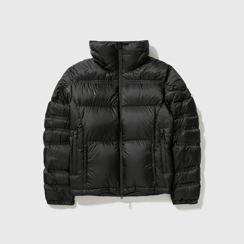 Crafted With Sustainable Materials Soft Polyester Shell Down Construction Detachable Adjustable Hood Waterproof  Down Jacket