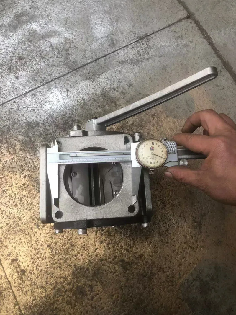 Suction trucks Suction trucks Drainage trucks Aluminum alloy four-way ball valve Conversion valve Suction and discharge valve