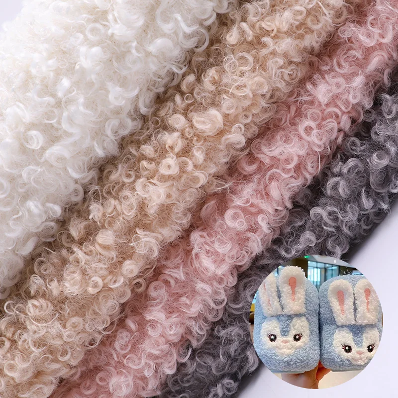 Factory Best Hoodie Slippers, Throw Pillows 210gsm 300gsm Printed Knitted Granular Plush Fleece Teddy Fabric/