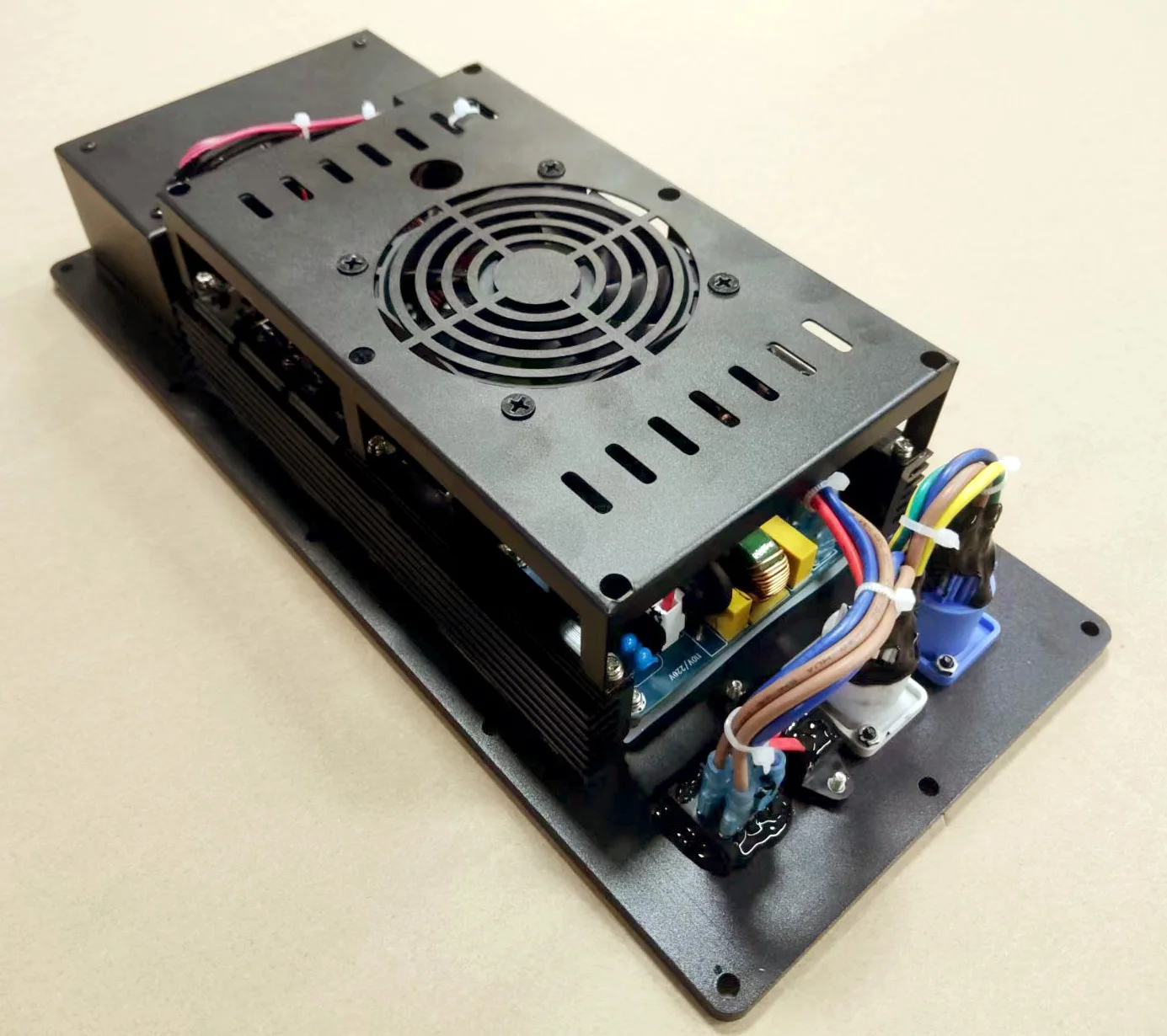 D class Active subwoofer amplifier 2400W 4ohm 18 inch bass speaker for outdoor and night club subwoofer