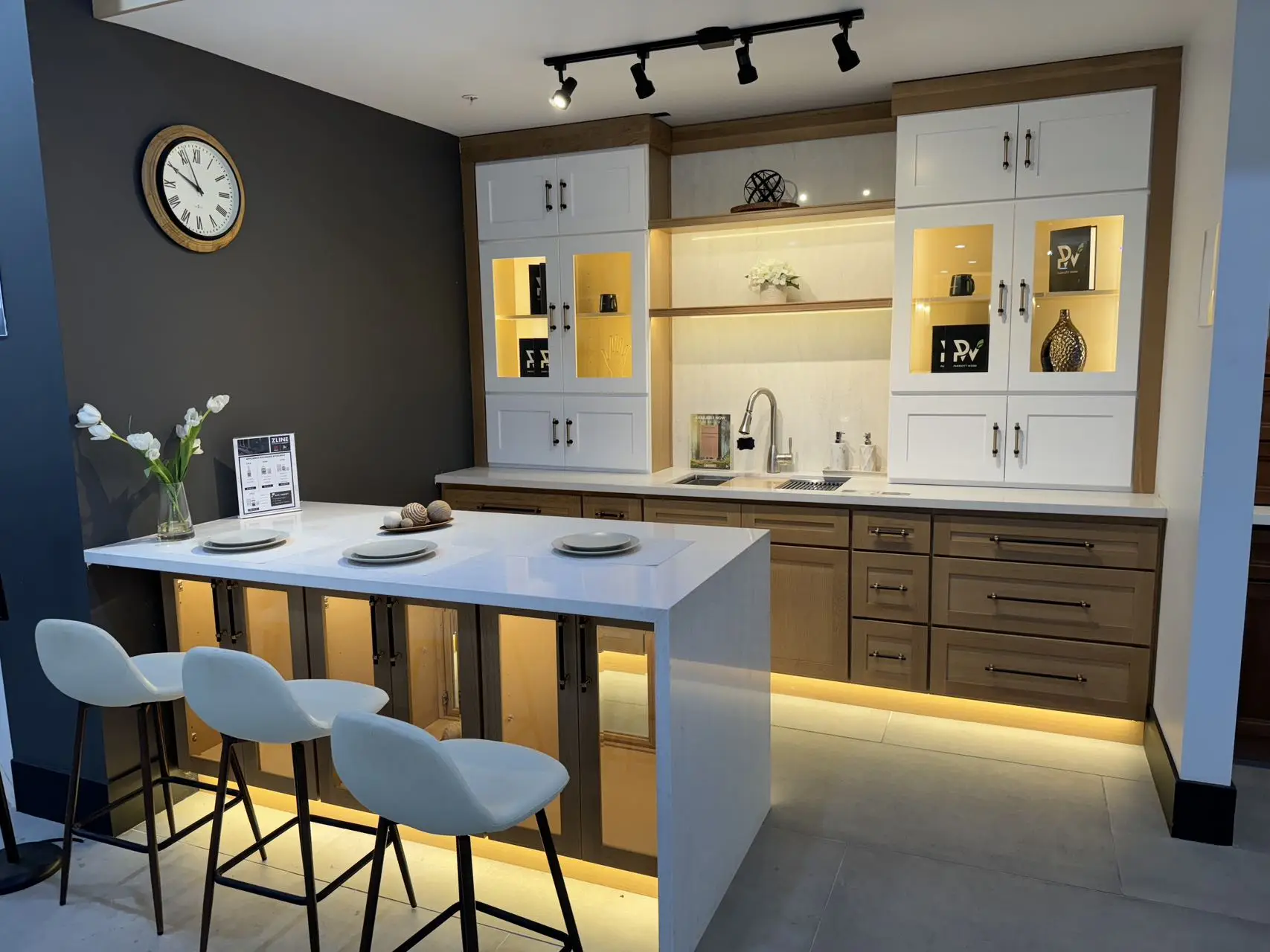 Vietnam Factory Customized American Standard Solid Wood Furniture Modern Design RTA Kitchen Cabinets
