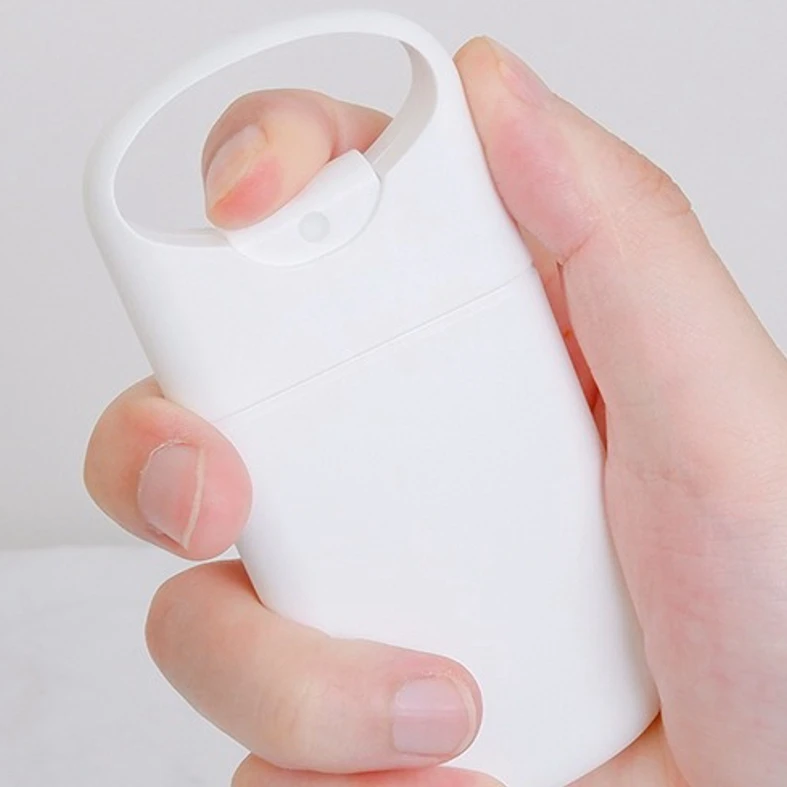 Free sample Candy Color 20ml 30ml Pocket Spray Bottle For Perfumes Container Portable PP Material Card U-shaped Spray Bottle