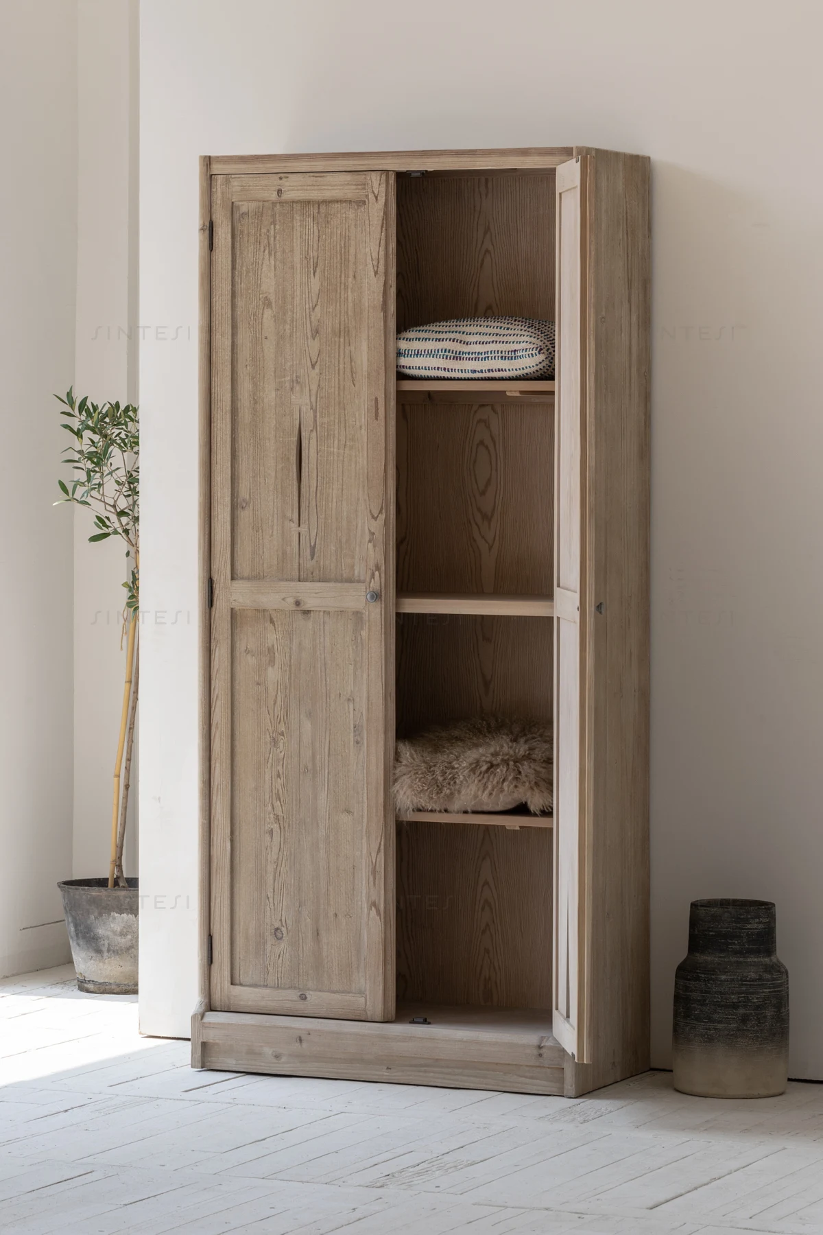 Luxury mobiliario armario living room furniture recycled pine luxury wabi sabi wood cabinets living room cabinet