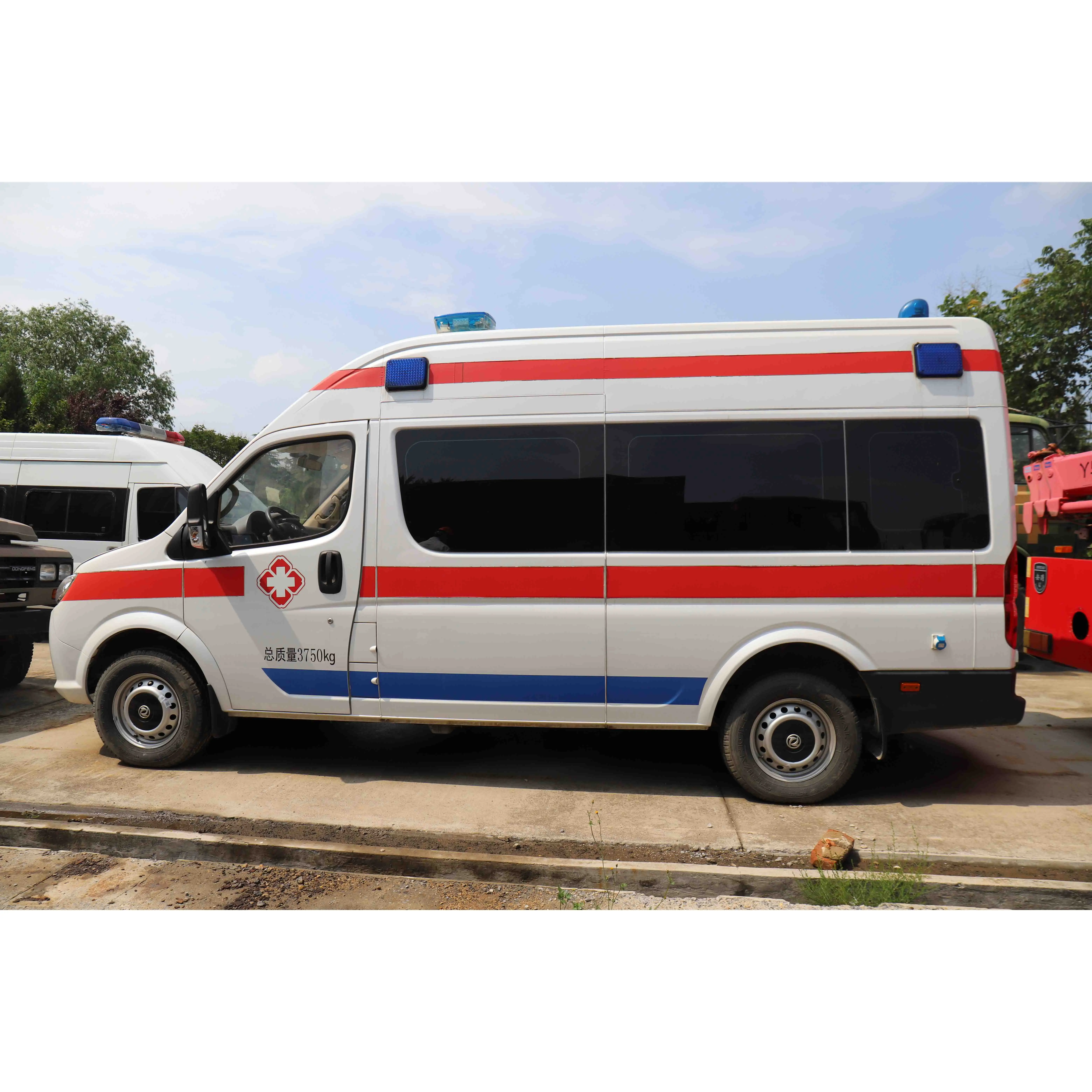 Negative Pressure Medical Ambulance Hospital Disability Transfer Vehicle 4X2 Mobile Clinic Vehicle with Insolation Chamber