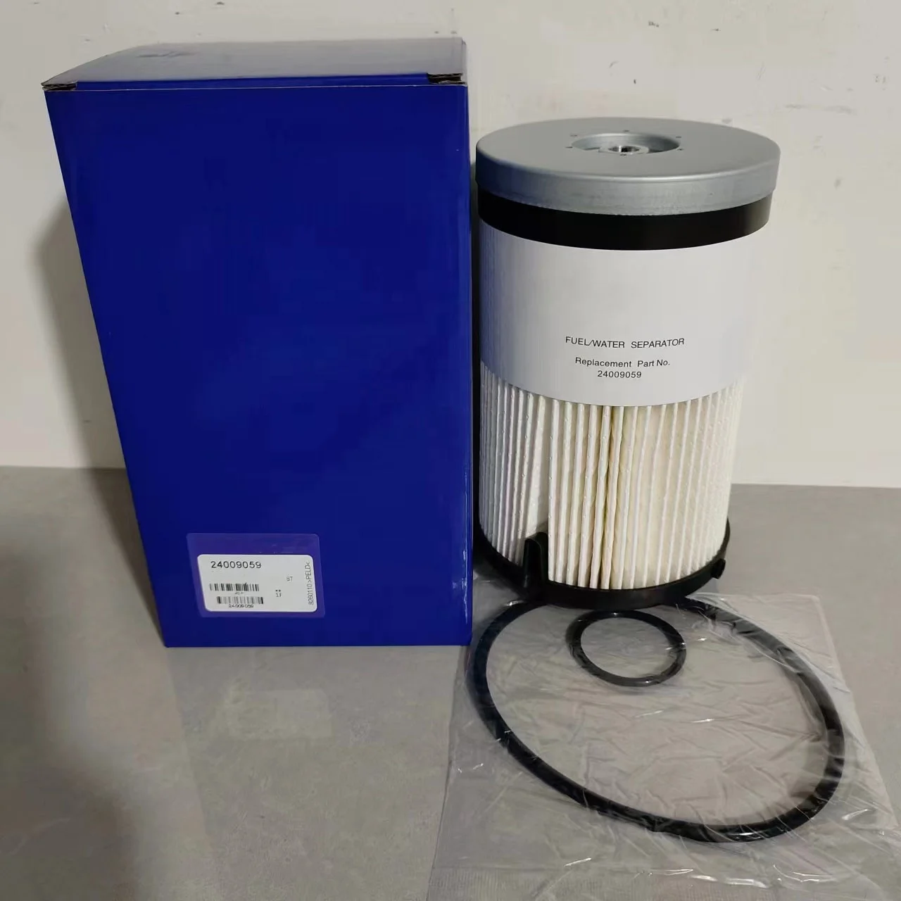 Hongrun High Efficiency Truck Fuel Water Separator Filter 24009059