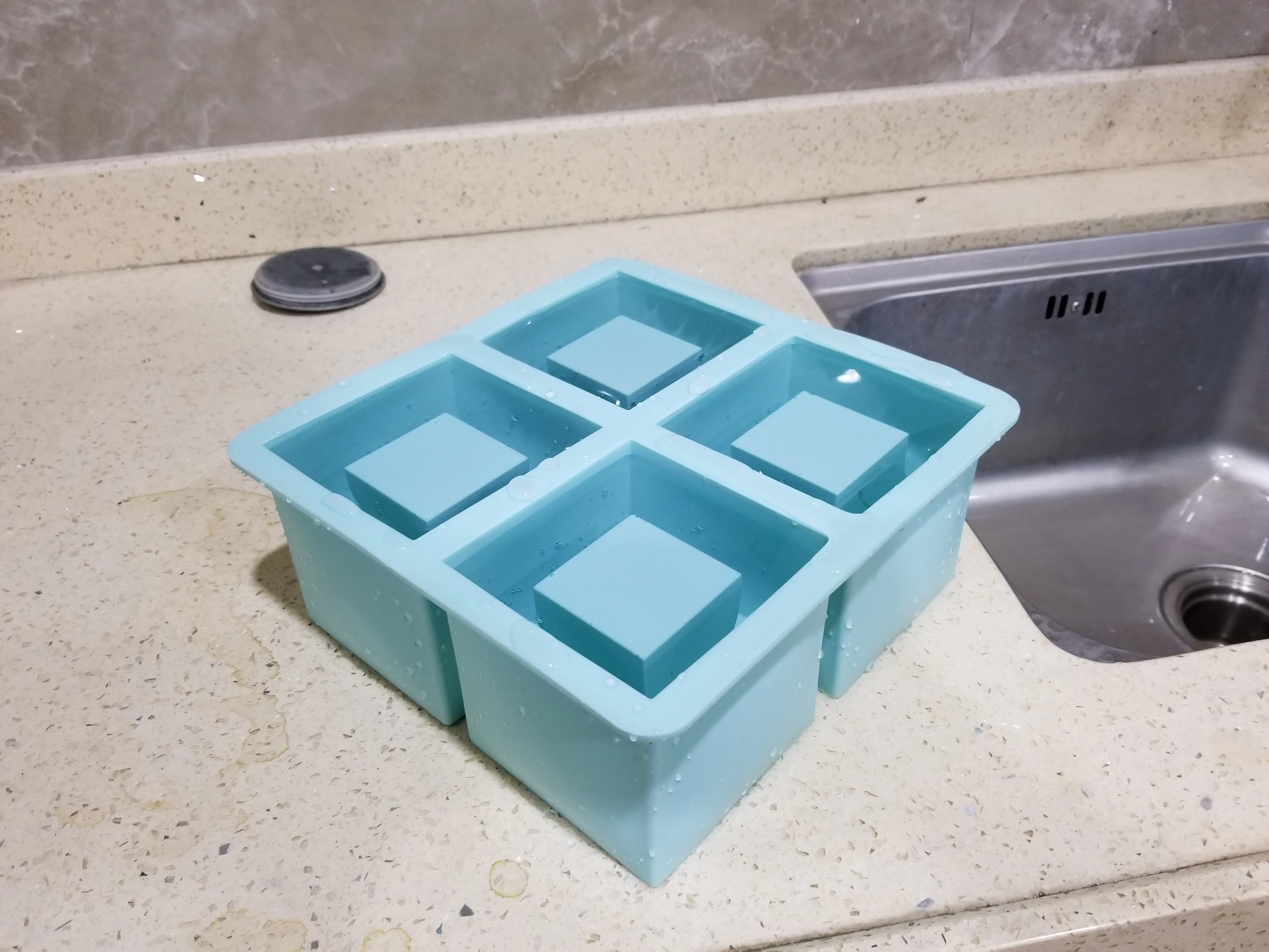 Wholesale Custom Circle Pop Reusable Large Silicone Mold Ice Glass Shot Cup Tray